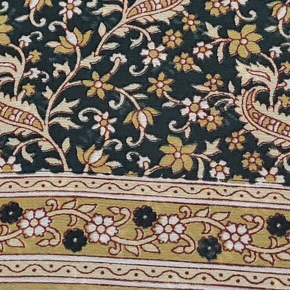 Saree in a Floral Brown and Green - Unstitched- NEW ! - Picture 2 of 8